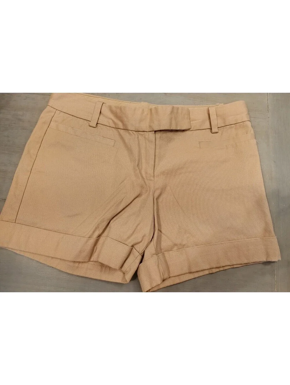 Old Navy Women's Khaki Shorts size 8